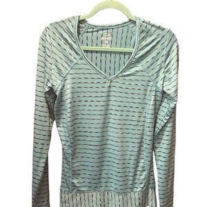Ikonik‎ woman’s athletic long sleeve top, size small.